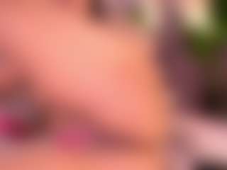 Izzy Wild's Live Sex Cam Show