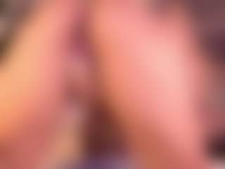 Izzy Wild's Live Sex Cam Show