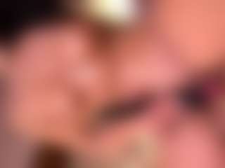 Izzy Wild's Live Sex Cam Show