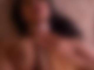 Izzy Wild's Live Sex Cam Show