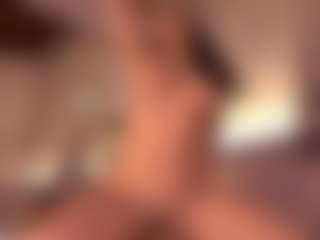 Izzy Wild's Live Sex Cam Show