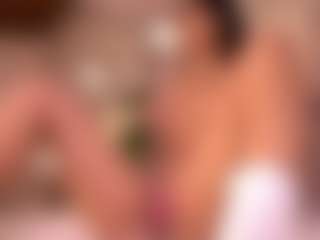 Izzy Wild's Live Sex Cam Show