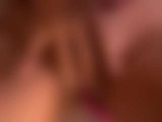 Izzy Wild's Live Sex Cam Show