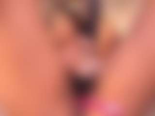 Izzy Wild's Live Sex Cam Show