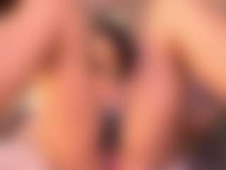 Izzy Wild's Live Sex Cam Show