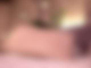 Izzy Wild's Live Sex Cam Show
