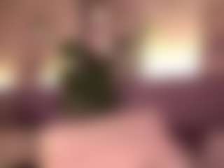 Izzy Wild's Live Sex Cam Show