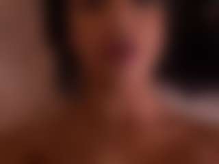 Izzy Wild's Live Sex Cam Show