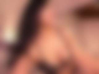 Izzy Wild's Live Sex Cam Show