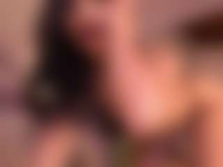 Izzy Wild's Live Sex Cam Show