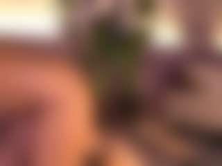Izzy Wild's Live Sex Cam Show