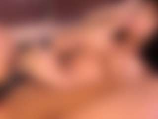 Izzy Wild's Live Sex Cam Show