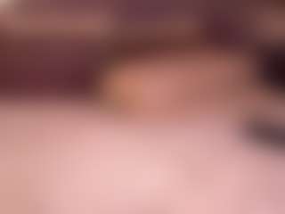 Izzy Wild's Live Sex Cam Show