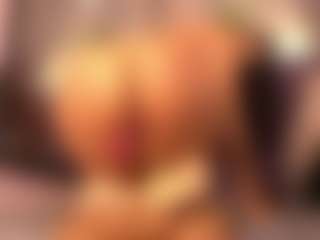 Izzy Wild's Live Sex Cam Show