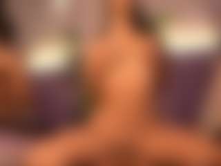 Izzy Wild's Live Sex Cam Show