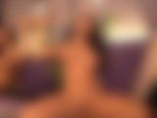 Izzy Wild's Live Sex Cam Show