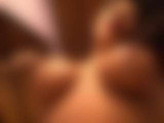 Izzy Wild's Live Sex Cam Show