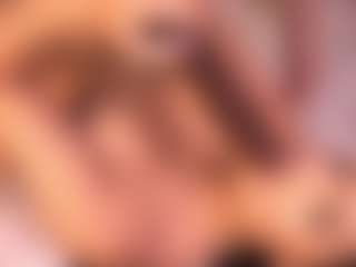 Izzy Wild's Live Sex Cam Show
