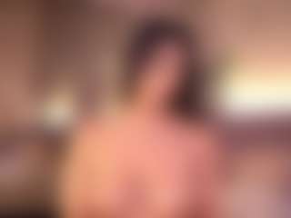 Izzy Wild's Live Sex Cam Show