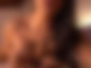 Live cam show with Izzy Wild - Handjob on Milfs Live