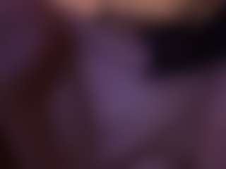 Izzy Wild's Live Sex Cam Show