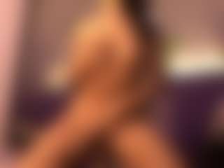 Izzy Wild's Live Sex Cam Show