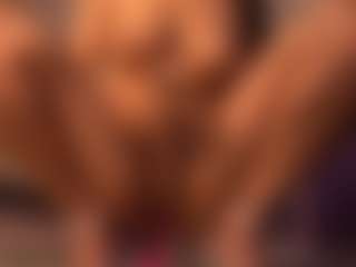 Izzy Wild's Live Sex Cam Show