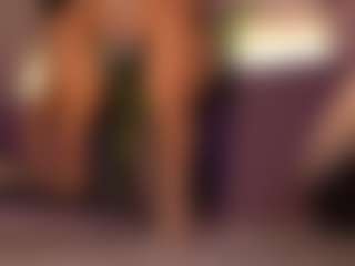 Izzy Wild's Live Sex Cam Show