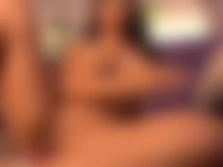 Izzy Wild's Live Sex Cam Show