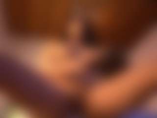 Izzy Wild's Live Sex Cam Show