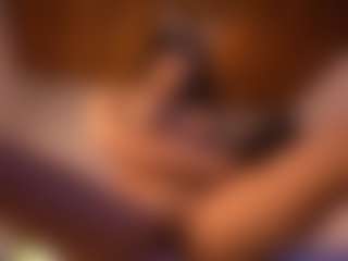 Izzy Wild's Live Sex Cam Show