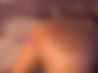 Izzy Wild's Live Sex Cam Show