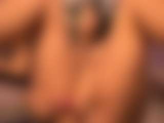 Izzy Wild's Live Sex Cam Show