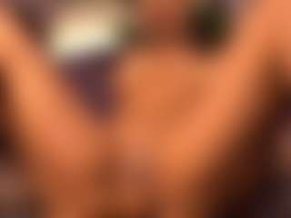 Izzy Wild's Live Sex Cam Show