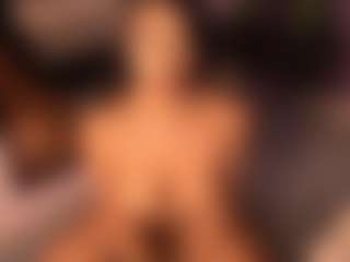 Izzy Wild's Live Sex Cam Show