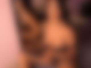Izzy Wild's Live Sex Cam Show