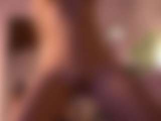 Izzy Wild's Live Sex Cam Show