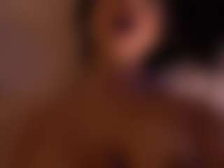 Izzy Wild's Live Sex Cam Show