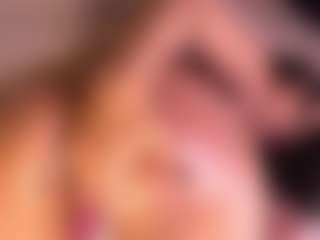 Izzy Wild's Live Sex Cam Show