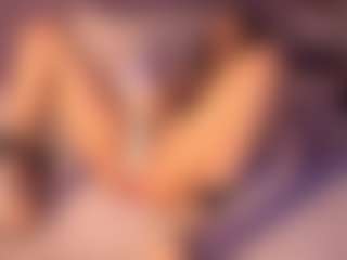 Izzy Wild's Live Sex Cam Show