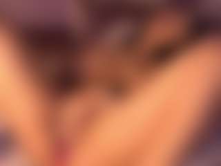 Izzy Wild's Live Sex Cam Show