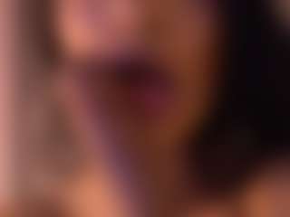 Izzy Wild's Live Sex Cam Show