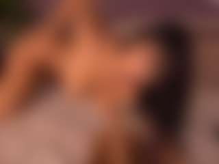 Izzy Wild's Live Sex Cam Show