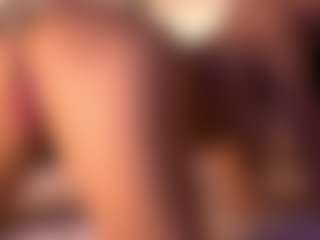 Izzy Wild's Live Sex Cam Show