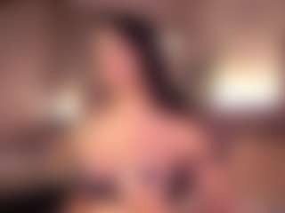 Izzy Wild's Live Sex Cam Show