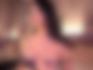 Izzy Wild's Live Sex Cam Show