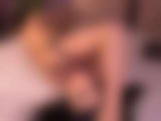 Izzy Wild's Live Sex Cam Show