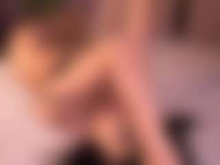 Izzy Wild's Live Sex Cam Show