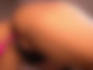 Izzy Wild's Live Sex Cam Show