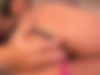 Izzy Wild's Live Sex Cam Show
